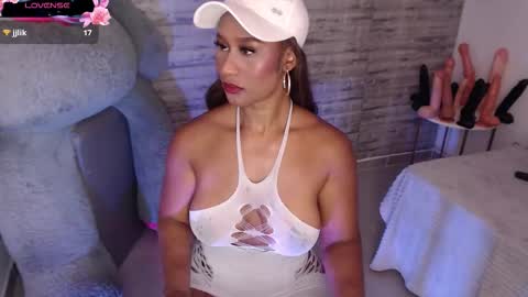 Tinna Goddess online show from November 26, 4:19 pm