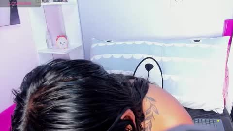 tinna noa online show from February 8, 7:45 am