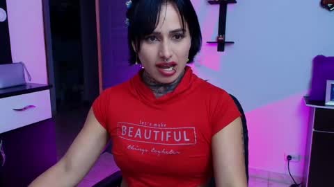 I AM BELLA  ----------- follow my  IG  TINNS 69 online show from January 9, 2:22 am