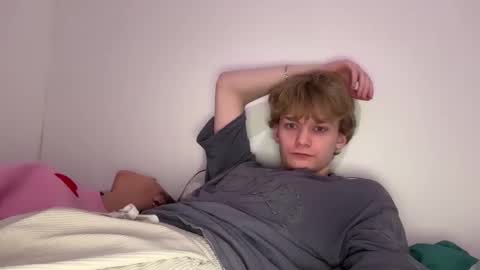 TinnyDoll online show from February 4, 6:14 pm