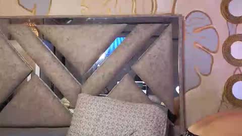 Snapshot of tinocrow chatting on March 14, 1:12 am TONY online show from March 14, 1:12 am