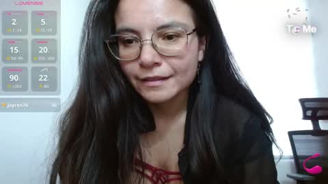 Tiny Caroline online show from May 22, 11:32 pm