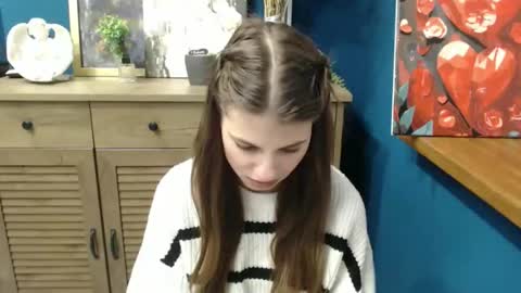 Gloria online show from November 24, 8:03 am