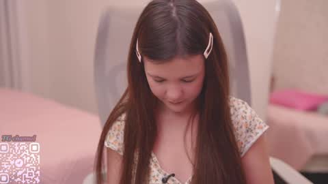 Snapshot of tiny_miracle chatting on April 16, 5:03 pm Lyssa online show from April 16, 5:03 pm