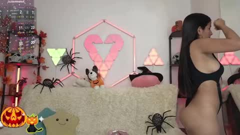 tiny_vixen_ online show from October 15, 1:55 pm