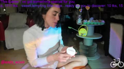 Tiny online show from March 31, 7:03 pm