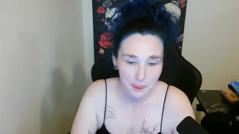 tinyfeet1827 online show from February 15, 5:59 am