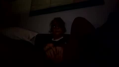 tinyjuicyslit online show from April 8, 9:42 am