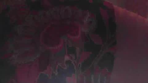 Snapshot of tinymilfamber1981 chatting on October 17, 8:17 am TinymilfAmber--the OG online show from October 17, 8:17 am