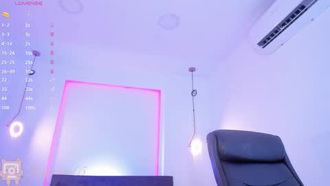 Snapshot of tinymoon_ chatting on December 14, 11:29 am Luna online show from December 14, 11:29 am