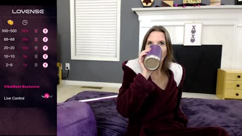 V - Read the bio please thanks. online show from January 15, 2:49 am