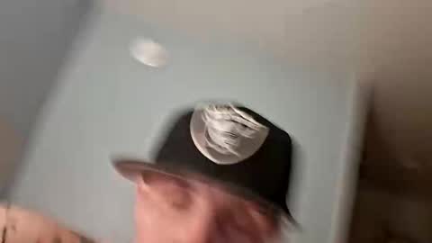 Snapshot of tipp187 chatting on October 2, 11:23 pm tipp187 online show from October 2, 11:23 pm