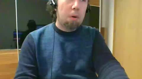 Snapshot of tirolerboy27 chatting on December 2, 1:13 pm Tirolerboy27 online show from December 2, 1:13 pm