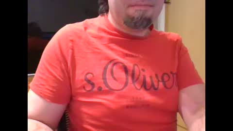 Snapshot of tirolerboy27 chatting on February 5, 8:21 am Tirolerboy27 online show from February 5, 8:21 am