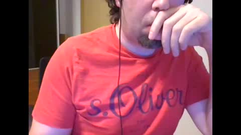 Snapshot of tirolerboy27 chatting on February 5, 3:52 pm Tirolerboy27 online show from February 5, 3:52 pm
