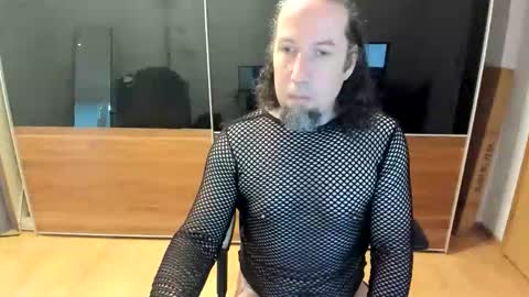 Tirolerboy27 online show from April 16, 7:09 am