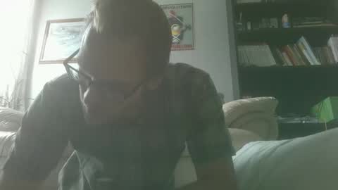 titlovercums online show from December 15, 5:17 pm