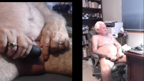 Snapshot of tlc_dude chatting on April 17, 6:49 am TLC dude online show from April 17, 6:49 am