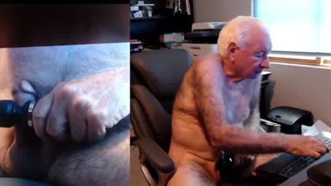 Snapshot of tlc_dude chatting on July 4, 2:45 pm TLC dude online show from July 4, 2:45 pm