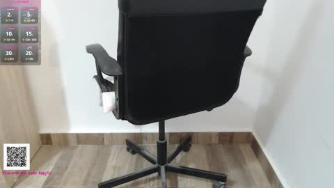 Leonel online show from March 25, 7:31 pm