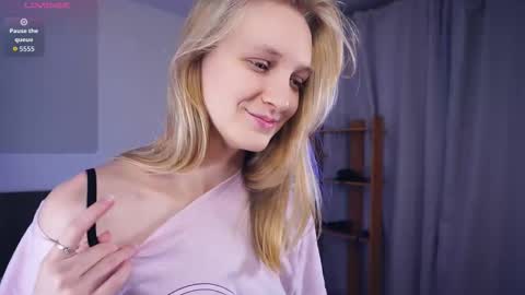 Mary online show from November 1, 6:04 am