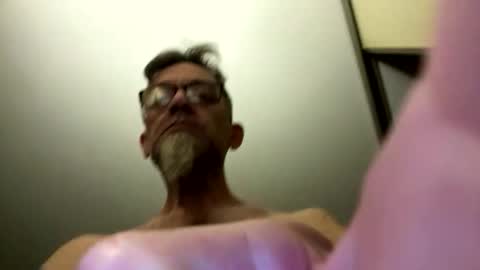 Snapshot of toddmacg chatting on February 2, 5:39 am toddmacg online show from February 2, 5:39 am