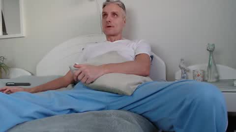 Snapshot of toffmen chatting on January 12, 2:09 pm Daniel Bisexual uncut 20cm online show from January 12, 2:09 pm