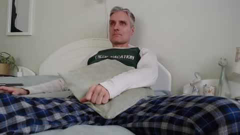 Snapshot of toffmen chatting on February 2, 7:41 am Daniel Bisexual uncut 20cm online show from February 2, 7:41 am