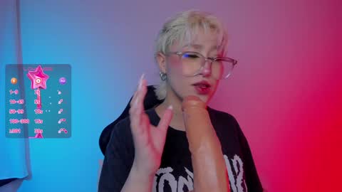  Halsey  Sofii  online show from December 4, 7:34 pm