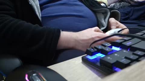 toloneo1 online show from April 2, 8:23 am