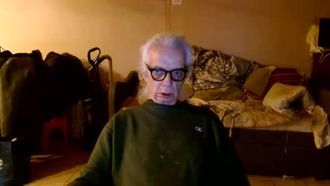 Snapshot of tom112292014 chatting on March 8, 2:59 am tom112292014 online show from March 8, 2:59 am