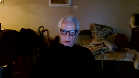 Snapshot of tom112292014 chatting on April 5, 5:43 pm tom112292014 online show from April 5, 5:43 pm