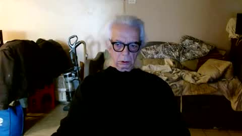 Snapshot of tom112292014 chatting on April 12, 2:33 pm tom112292014 online show from April 12, 2:33 pm
