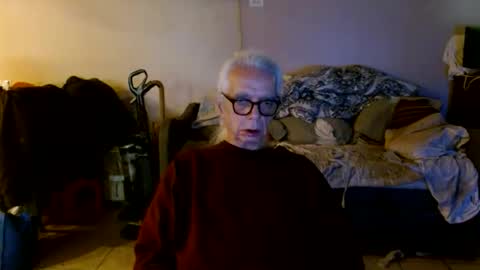 Snapshot of tom112292014 chatting on May 7, 1:38 pm tom112292014 online show from May 7, 1:38 pm