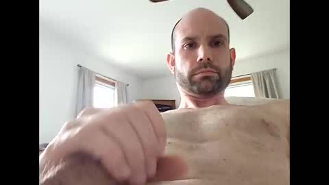tom52701 online show from May 16, 8:07 pm