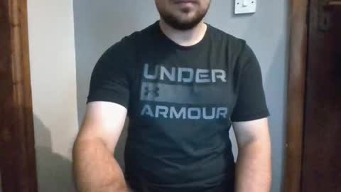 Snapshot of tom_20269 chatting on October 7, 1:30 pm tom_20269 online show from October 7, 1:30 pm