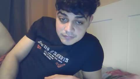 Snapshot of tom_antonny chatting on February 8, 1:09 am Tom online show from February 8, 1:09 am