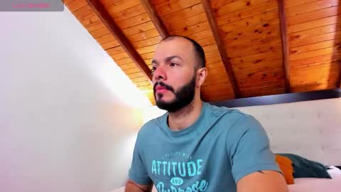 Snapshot of tom_bailey_ chatting on September 30, 12:10 pm online show from September 30, 12:10 pm