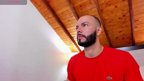 Snapshot of tom_bailey_ chatting on October 2, 12:34 pm online show from October 2, 12:34 pm