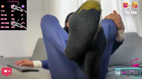 TOM online show from November 5, 6:08 pm