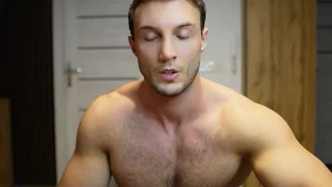 Tom online show from September 19, 6:41 pm