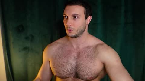 Tom online show from March 31, 6:30 pm