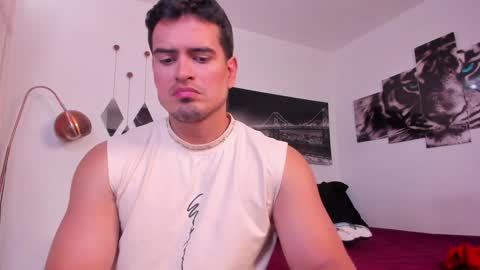 Snapshot of tom_mckleein chatting on December 14, 7:46 pm TOM MCKLEEIN instagram online show from December 14, 7:46 pm