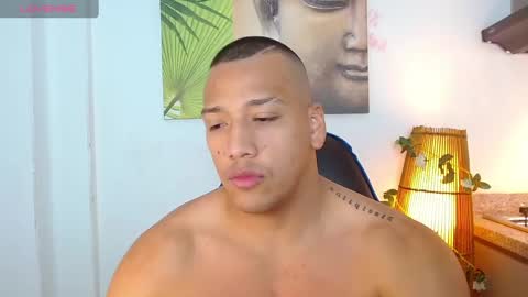 Tom muscle1 online show from January 11, 3:42 pm