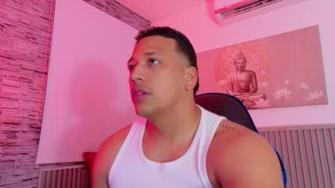 Tom muscle1 online show from December 20, 11:28 am