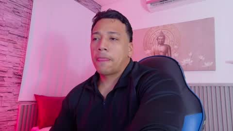 Tom muscle1 online show from February 28, 11:55 am