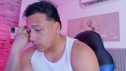 Tom muscle1 online show from March 21, 11:59 am