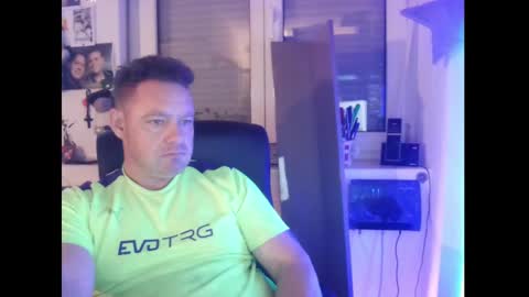 tomame_ online show from December 16, 7:04 am