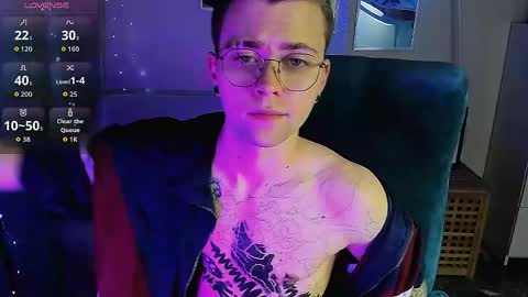 tomas_norton online show from April 29, 9:10 pm