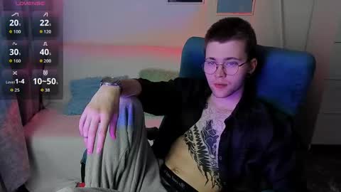tomas_norton online show from May 6, 8:47 pm